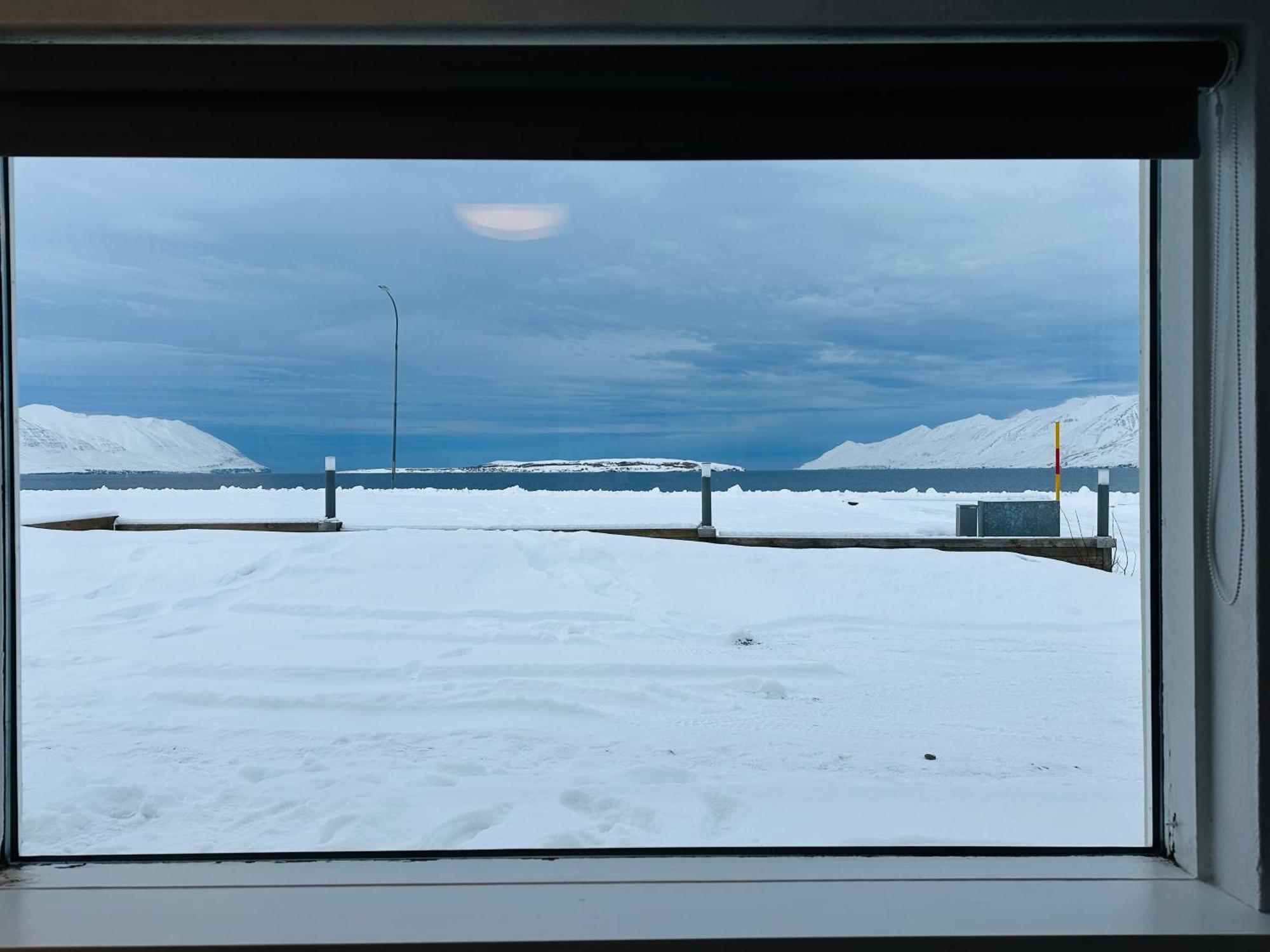Waterfront Fjord House Ξενοδοχείο Arskogssandur Δωμάτιο φωτογραφία